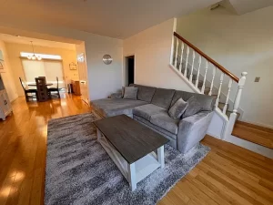 211 Dahlia ave. Apartment M
